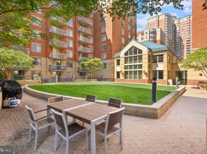 3830 9TH Street N 208E, Arlington VA 22203