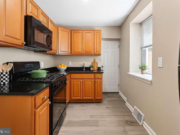 959 N 45TH Street, Philadelphia PA 19104
