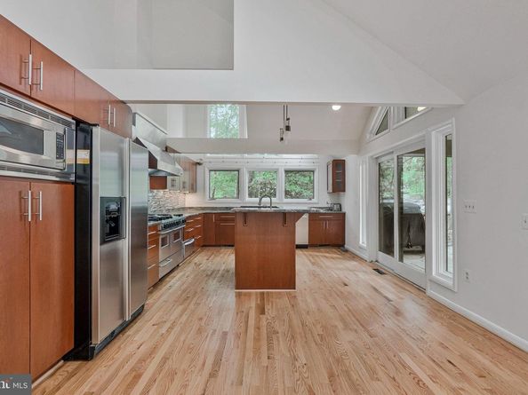 11598 Newport Cove Lane, Reston VA 20194