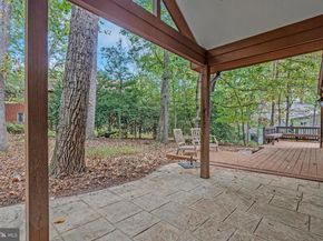 11598 Newport Cove Lane, Reston VA 20194