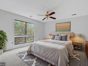 11598 Newport Cove Lane, Reston VA 20194