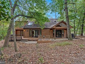 11598 Newport Cove Lane, Reston VA 20194