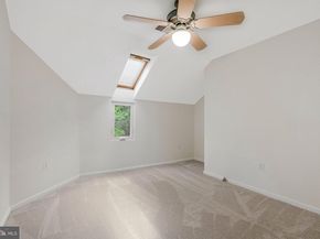 11598 Newport Cove Lane, Reston VA 20194