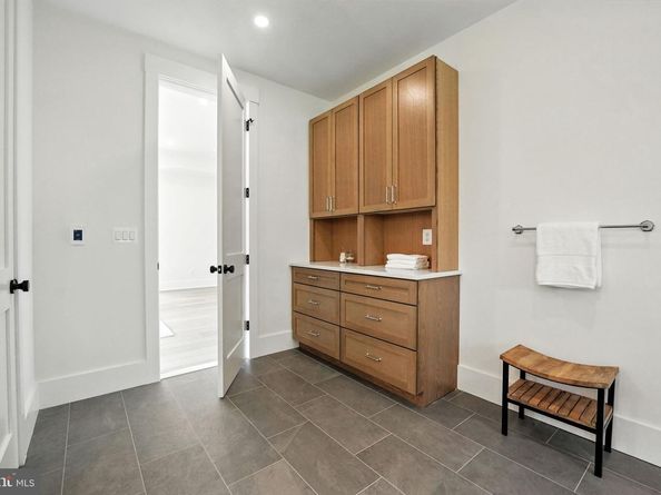 3140 Highland Lane, Fairfax VA 22031