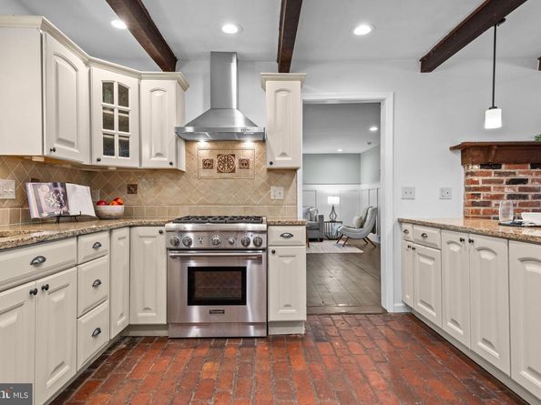 89 Homestead Drive, Doylestown PA 18901