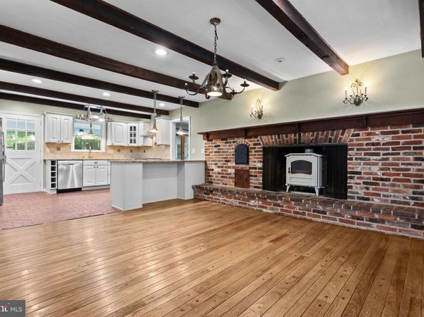 89 Homestead Drive, Doylestown PA 18901