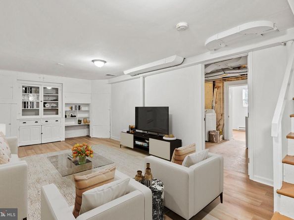 1807 41st Place SE, Washington DC 20020