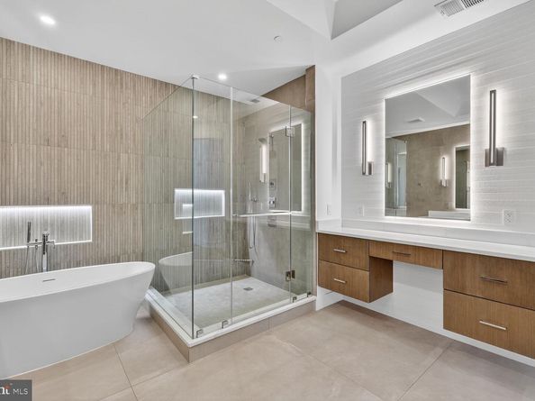 1881 N Nash Street 2109, Arlington VA 22209