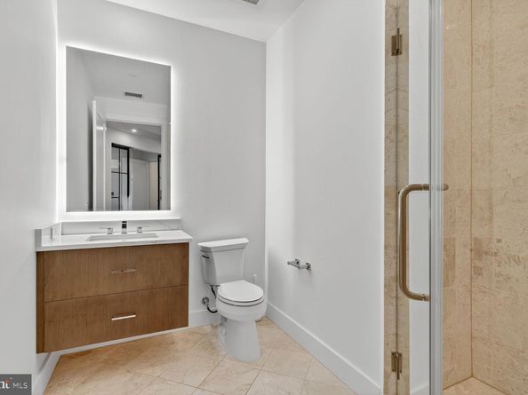 1881 N Nash Street 2109, Arlington VA 22209
