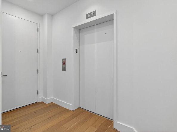 1881 N Nash Street 2109, Arlington VA 22209