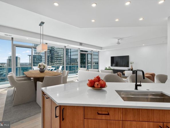 1881 N Nash Street 2109, Arlington VA 22209