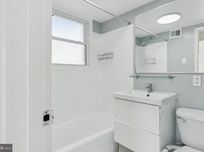 526 Kenyon Street NW 104, Washington DC 20010