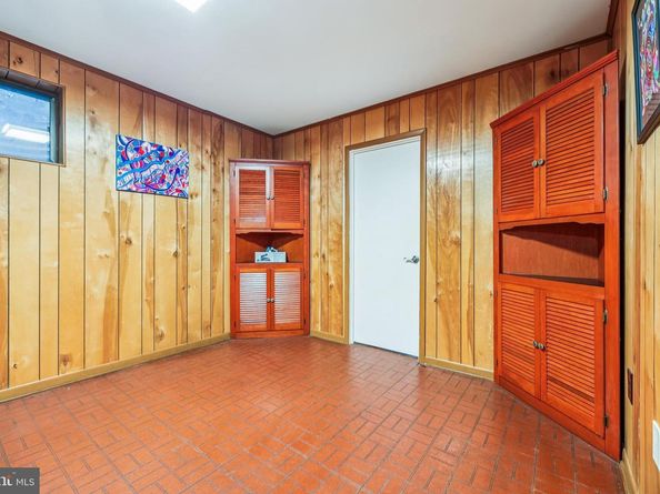 9305 Friars Road, Bethesda MD 20817