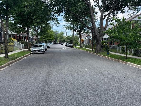 719 Farragut Place NE, Washington DC 20017