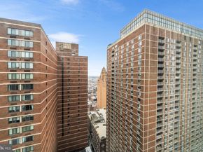 1425 Locust Street 28B, Philadelphia PA 19102