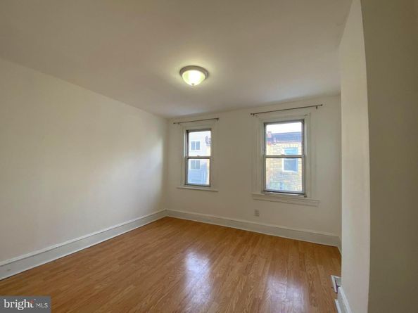 1902 N Leithgow Street, Philadelphia PA 19122