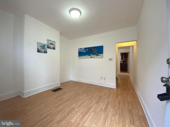 1902 N Leithgow Street, Philadelphia PA 19122