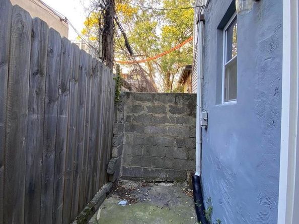 1902 N Leithgow Street, Philadelphia PA 19122