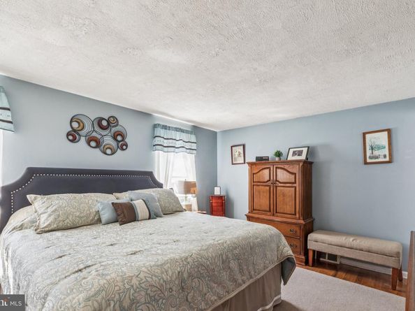 8860 Manchester Street, Philadelphia PA 19152