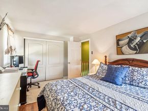 8860 Manchester Street, Philadelphia PA 19152