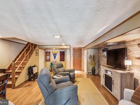 8860 Manchester Street, Philadelphia PA 19152
