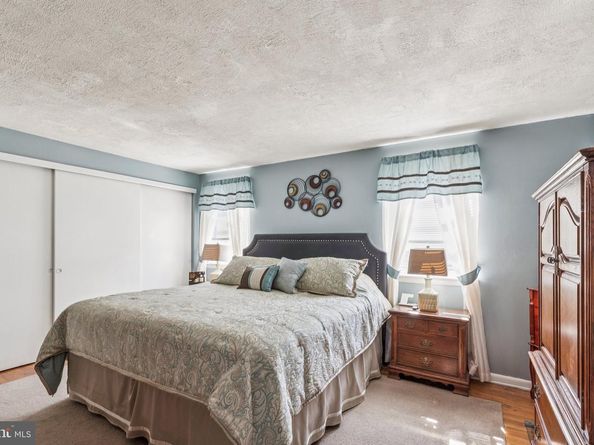 8860 Manchester Street, Philadelphia PA 19152