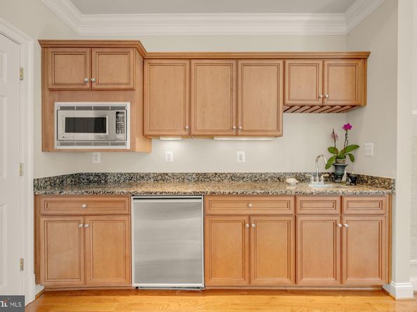 6238 Linway Terrace, Mclean VA 22101