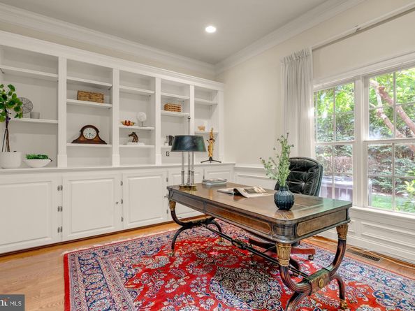 6238 Linway Terrace, Mclean VA 22101