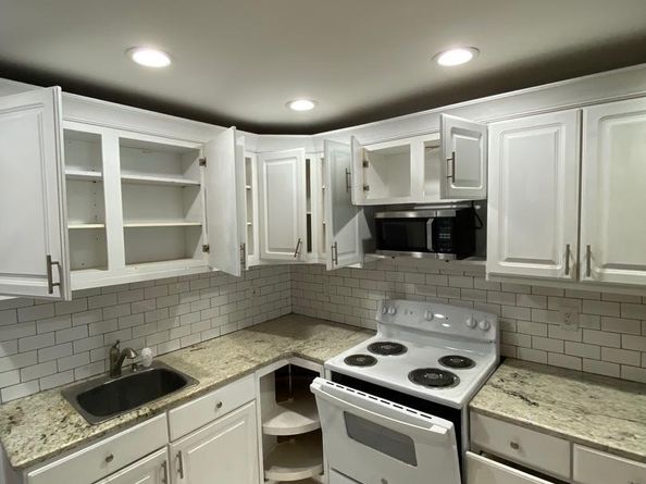 2550 N Gratz Street, Philadelphia PA 19132