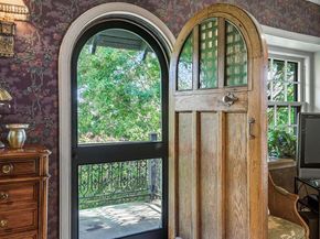548  560 S Bryn Mawr Avenue, Bryn Mawr PA 19010