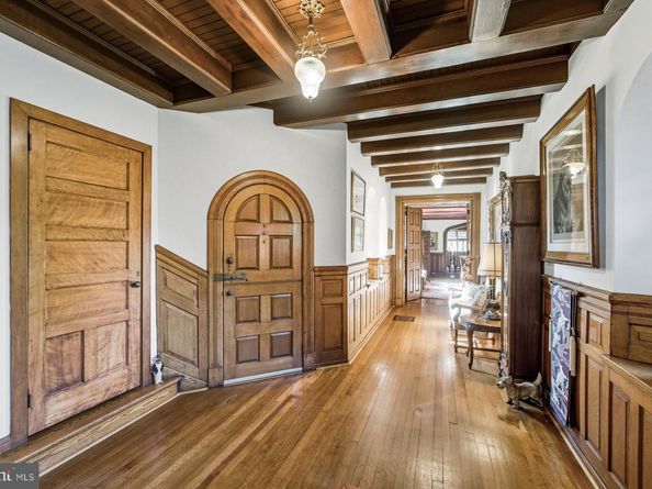 548  560 S Bryn Mawr Avenue, Bryn Mawr PA 19010