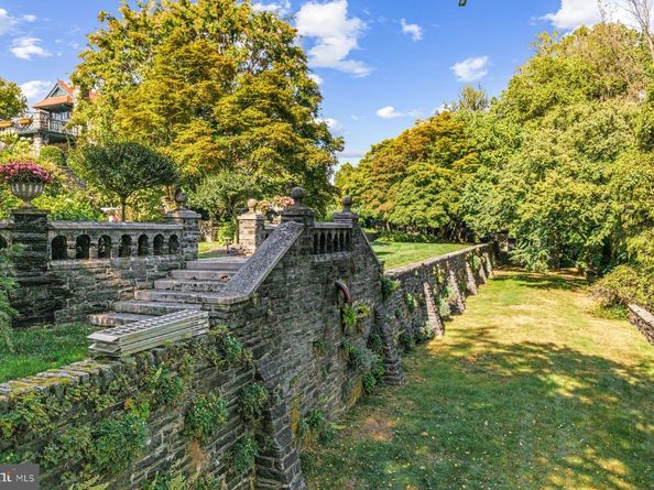 548  560 S Bryn Mawr Avenue, Bryn Mawr PA 19010