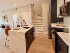 1806 D Street NE 9, Washington DC 20002
