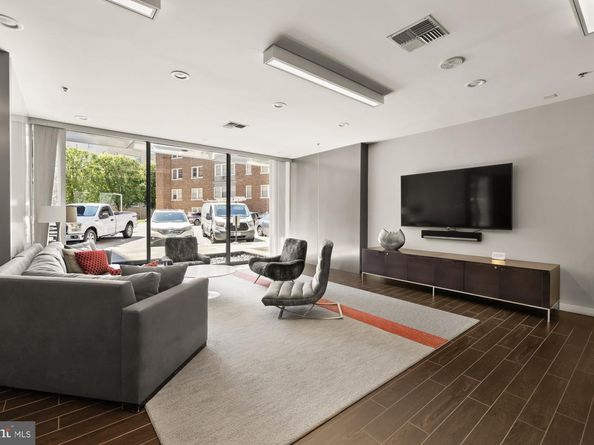 3883 Connecticut Avenue NW 111, Washington DC 20008