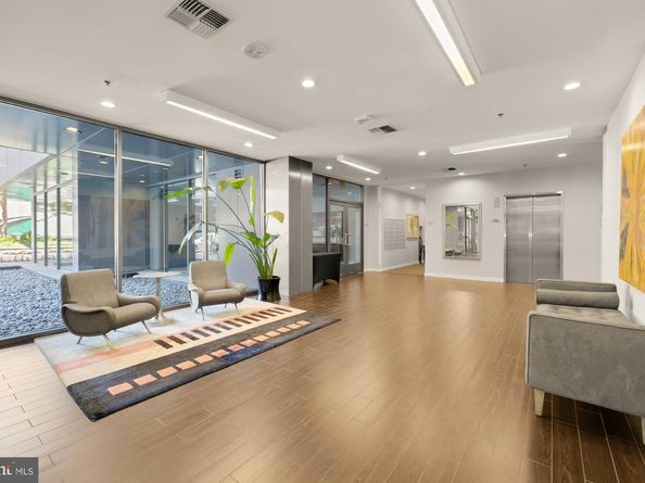 3883 Connecticut Avenue NW 111, Washington DC 20008