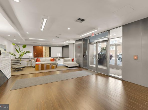 3883 Connecticut Avenue NW 111, Washington DC 20008