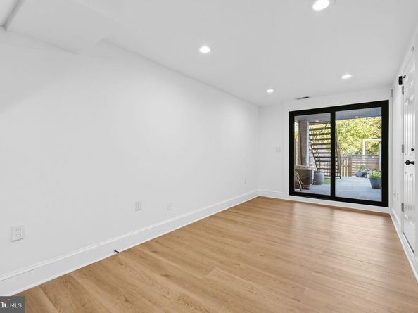 421 Farragut Street NW, Washington DC 20011