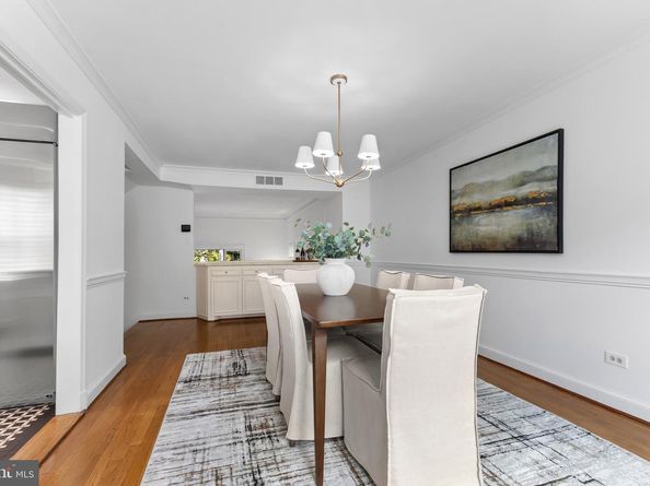 103 Queen Street, Alexandria VA 22314