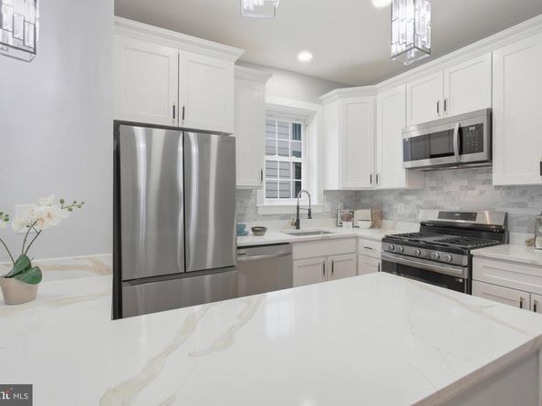 401 Hume Avenue A, Alexandria VA 22301