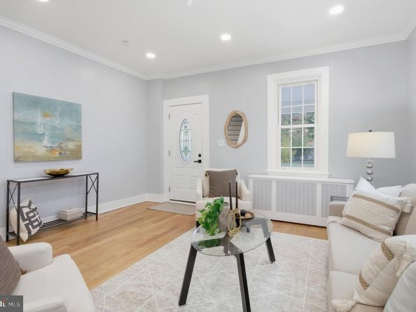 401 Hume Avenue A, Alexandria VA 22301