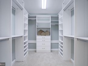 5699 Dawes Avenue, Alexandria VA 22311