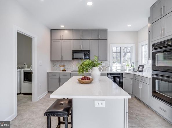 5699 Dawes Avenue, Alexandria VA 22311