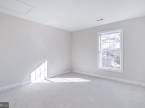 5699 Dawes Avenue, Alexandria VA 22311