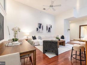 6 S Strawberry Street 16, Philadelphia PA 19106