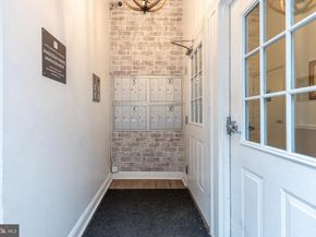 6 S Strawberry Street 16, Philadelphia PA 19106