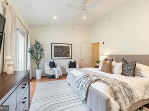 6 S Strawberry Street 16, Philadelphia PA 19106