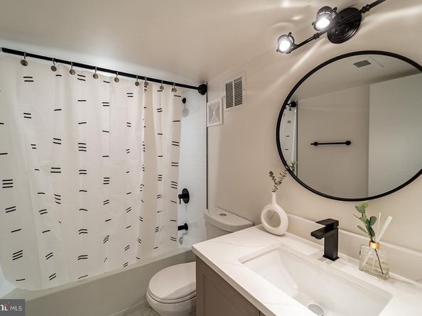 1919 Bennett Place NE, Washington DC 20002