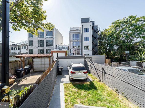 1919 Bennett Place NE, Washington DC 20002