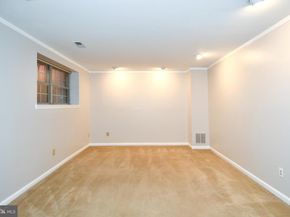 46699 Paragon Terrace, Sterling VA 20164