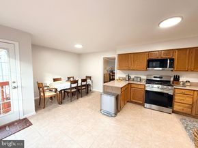 46699 Paragon Terrace, Sterling VA 20164